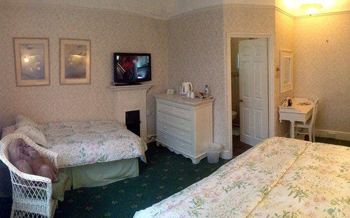Vulcan Lodge Guest House Horley Dış mekan fotoğraf